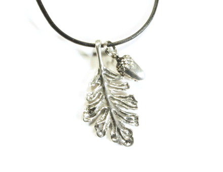 acorn leaf necklace