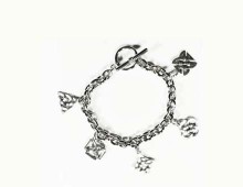 This Celtic Knot Bracelet has 5 beautifully detailed knots each with its own meaning. A great piece to accompany life’s intertwining journey!